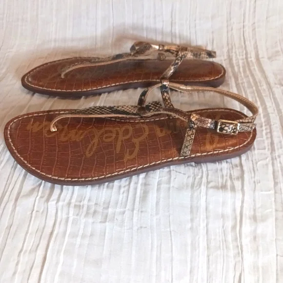 Sam Edelman Brown Animal Print Leather Sandals with T-Strap Design - Picture 2 of 5